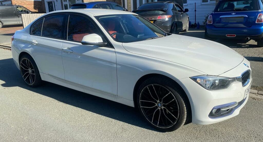 2016 BMW 3 Series 2.0 320i Sport Saloon 4d