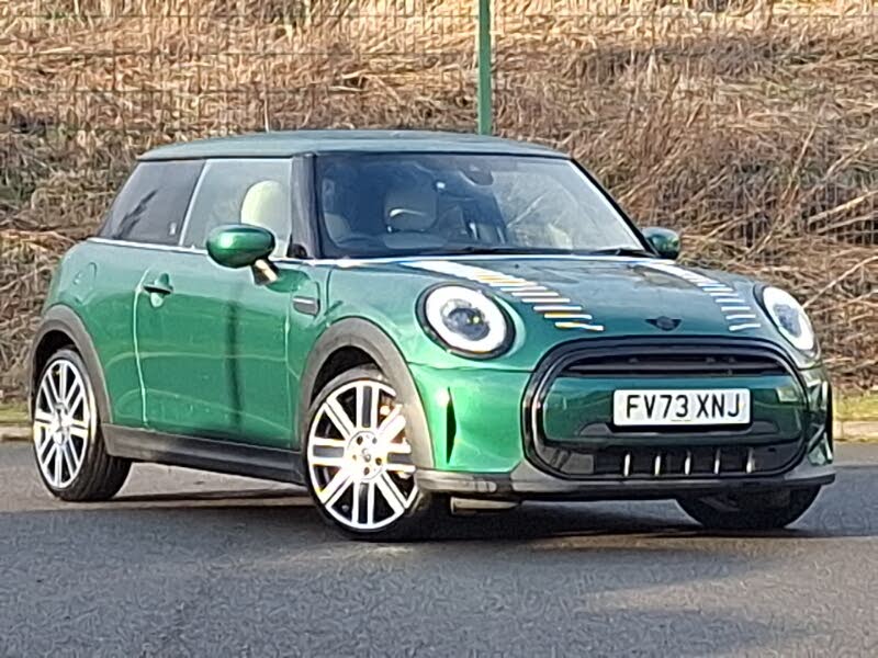 2024 MINI Cooper 1.5 Cooper Exclusive (Premium Auto) Hatchback 3d Auto