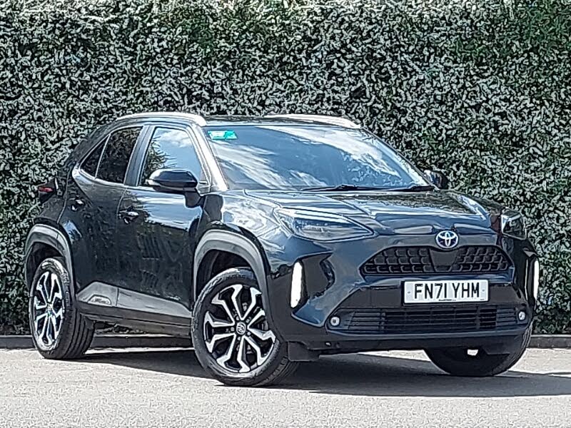 2021 Toyota Yaris 1.5 VVT-i Design (Panoramic Roof)