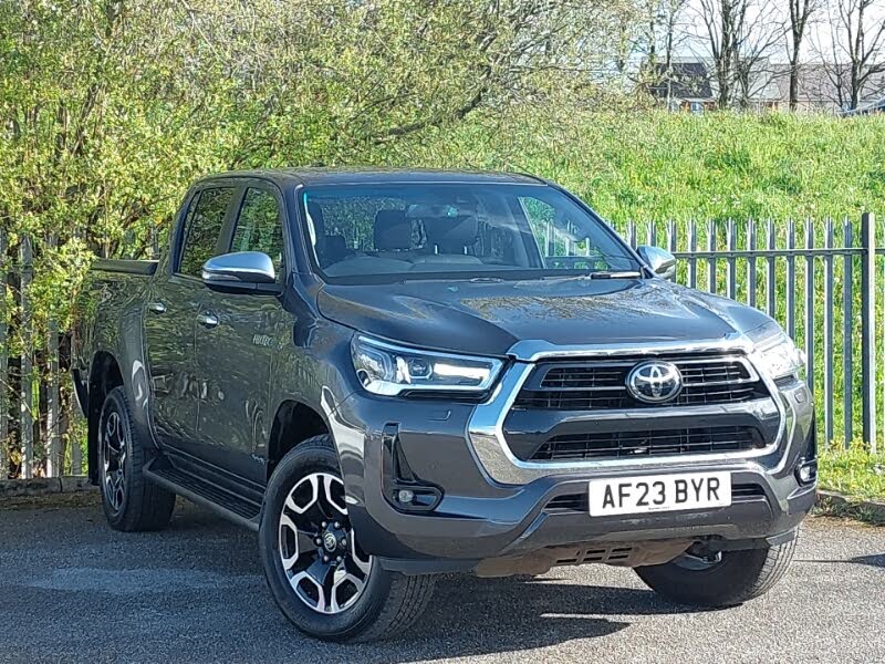 2023 Toyota Hi-Lux 2.8D-4D Invincible 2754cc auto