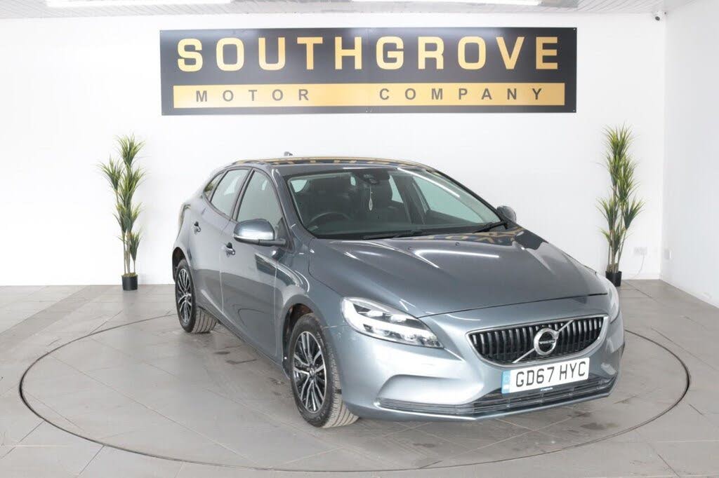 2018 Volvo V40 2.0 T2 Momentum