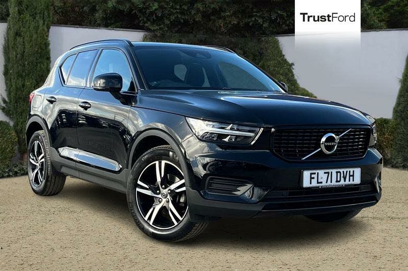 2021 Volvo XC40 1.5 T3 R-Design (161bhp)