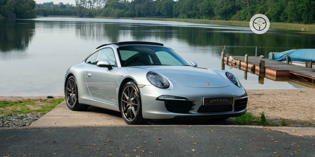 2015 Porsche 911 3.8 Carrera S Coupe PDK