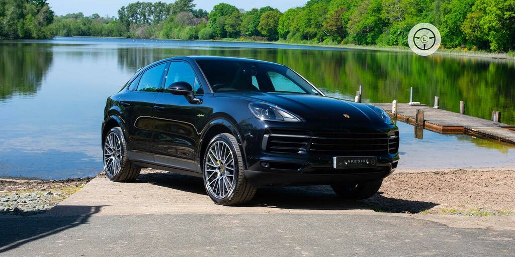 2022 Porsche Cayenne 3.0 V6 E-Hybrid Coupe