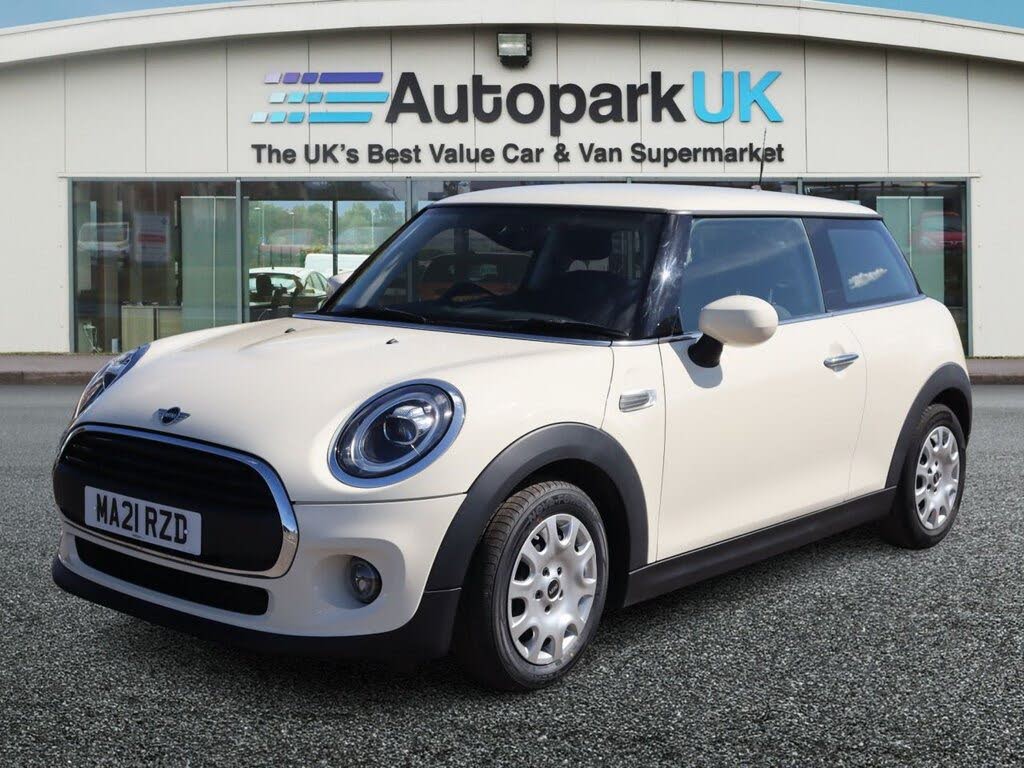 2021 MINI Cooper 1.5 One Classic Series II 3d