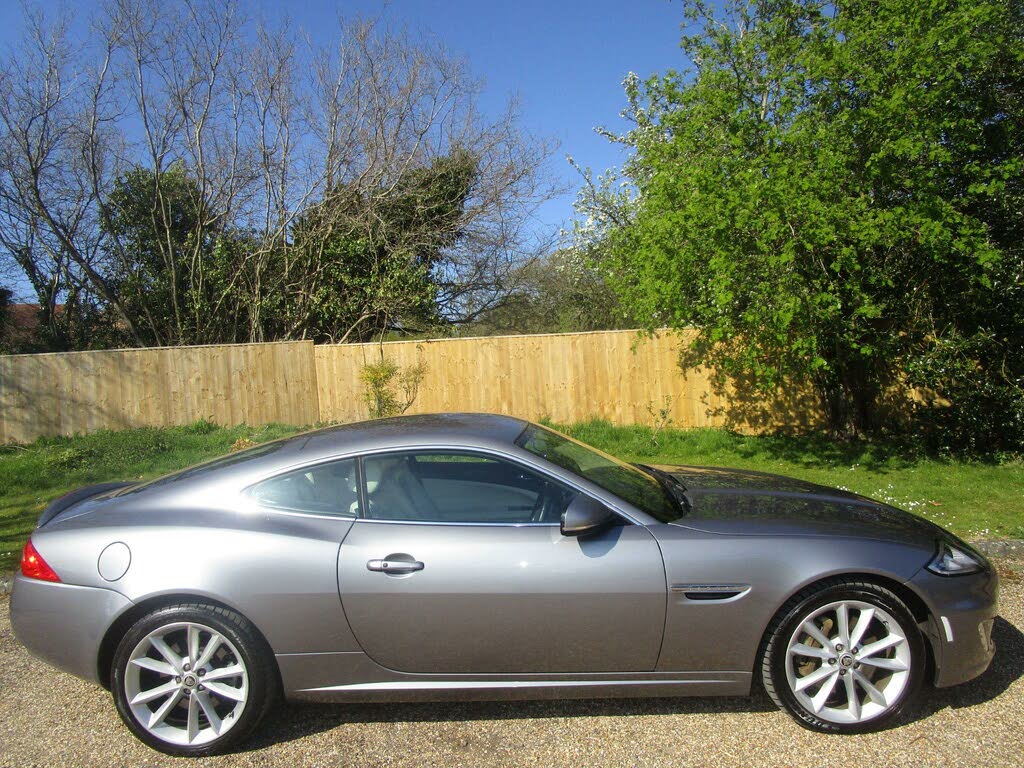 2011 Jaguar XK 5.0 Portfolio Coupe auto