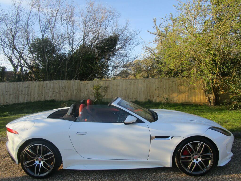 2015 Jaguar F-TYPE 5.0 R Convertible (AWD)
