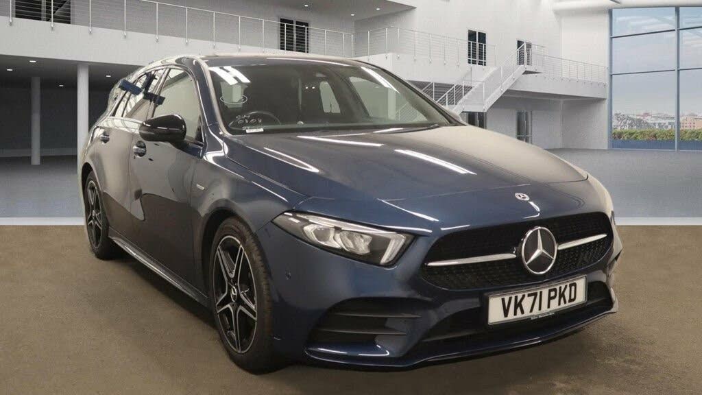 2022 Mercedes-Benz A-Class 1.3 A180 AMG Line Executive Edition Hatchback 5d 7G-DCT