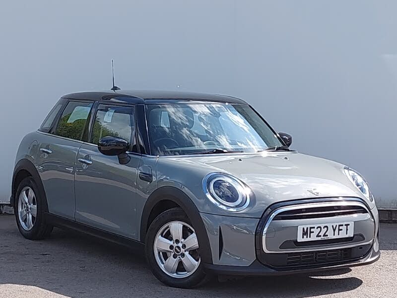 2022 MINI Cooper 1.5 Cooper Classic Hatchback 5d