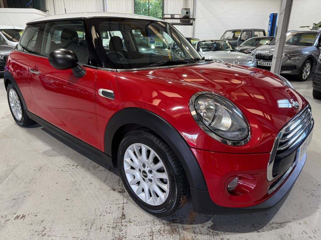 2015 MINI Cooper 1.5TD Cooper D (114bhp) 3d