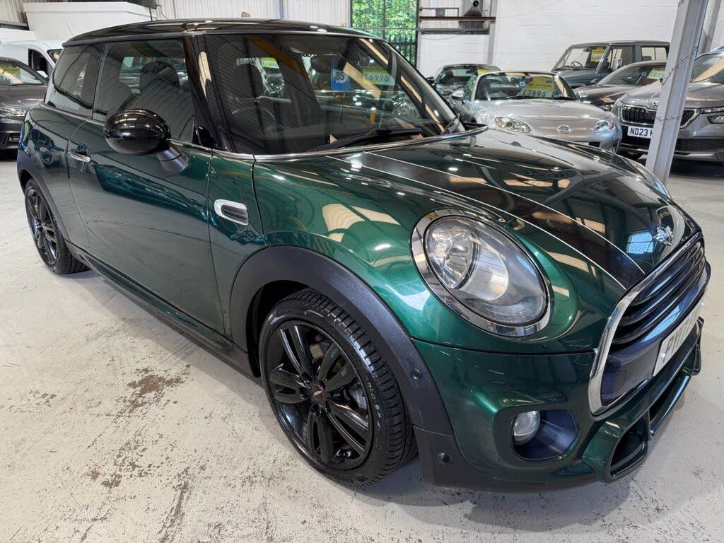 2017 MINI Cooper 1.5 Cooper (s/s) Hatchback 3d Auto