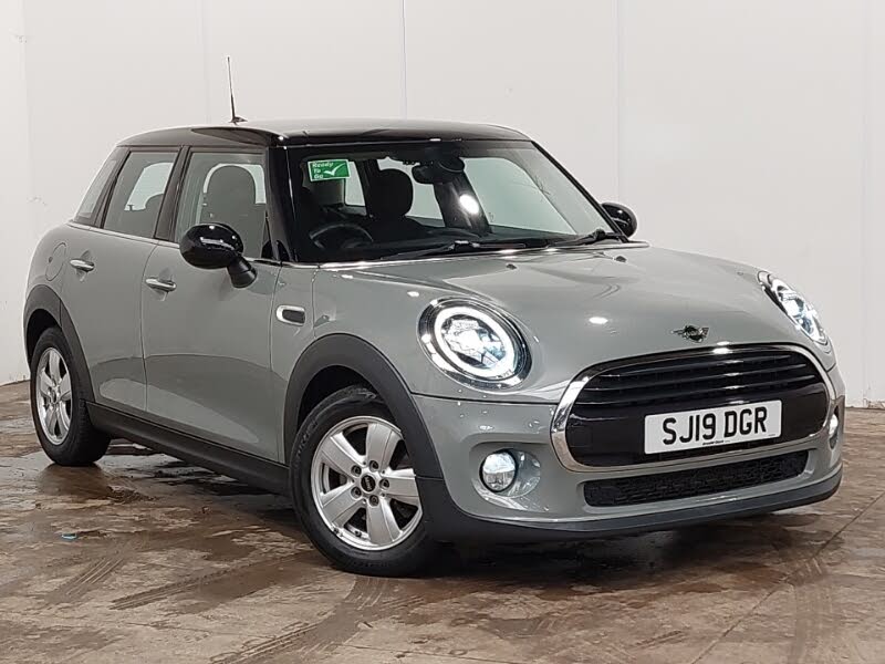 2019 MINI Cooper 1.5 Cooper Classic Hatchback 5d