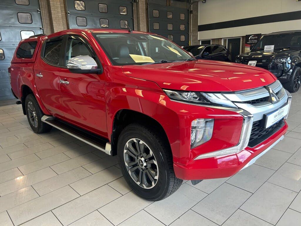 2021 Mitsubishi L200 2.2DI-D Barbarian auto