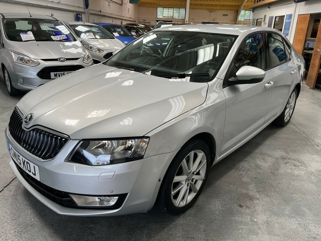 2015 Skoda Octavia 2.0TDI Elegance Hatchback