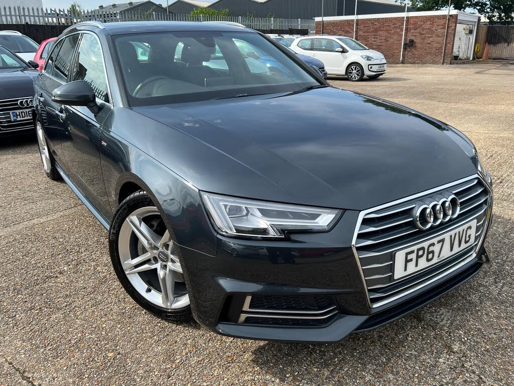 2017 Audi A4 Avant 2.0 TDI S Line (190ps)