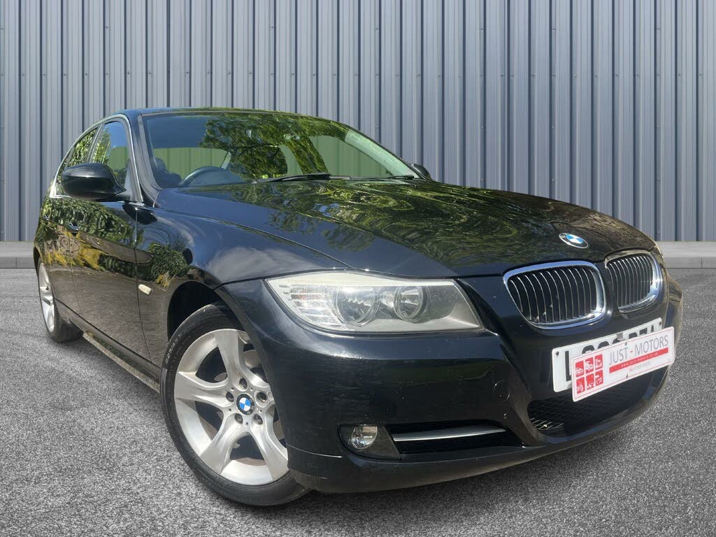 2010 BMW 3 Series 2.0 318i Exclusive Edition Saloon 4d auto