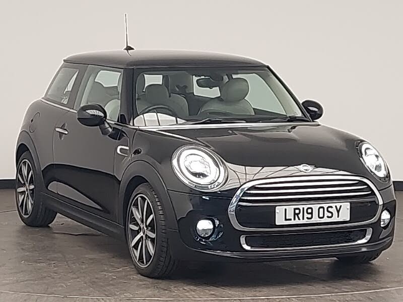2019 MINI Cooper 1.5 Cooper Exclusive (134bhp) Hatchback 3d Auto