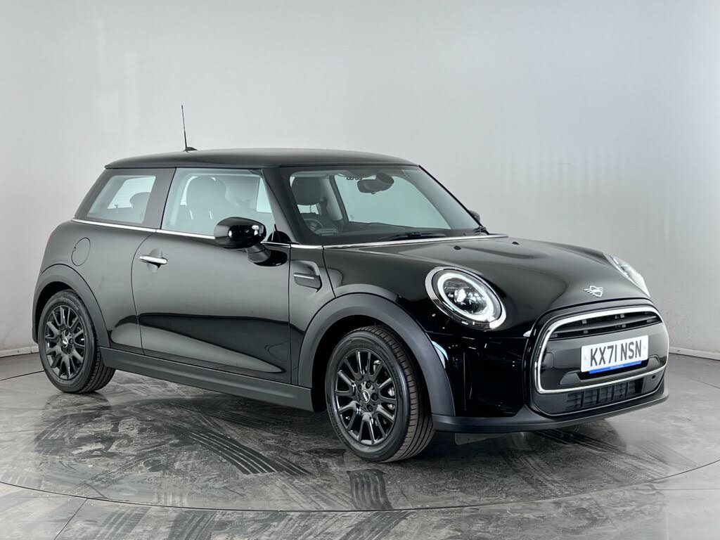 2021 MINI Cooper 1.5 Cooper Classic Hatchback 3d
