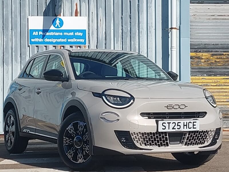 2025 Fiat 600 1.2 (136bhp)