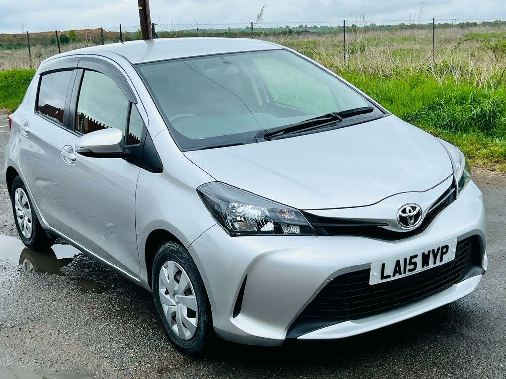 2015 Toyota Yaris 1.33 Icon VVT-i (Nav) 5d CVT