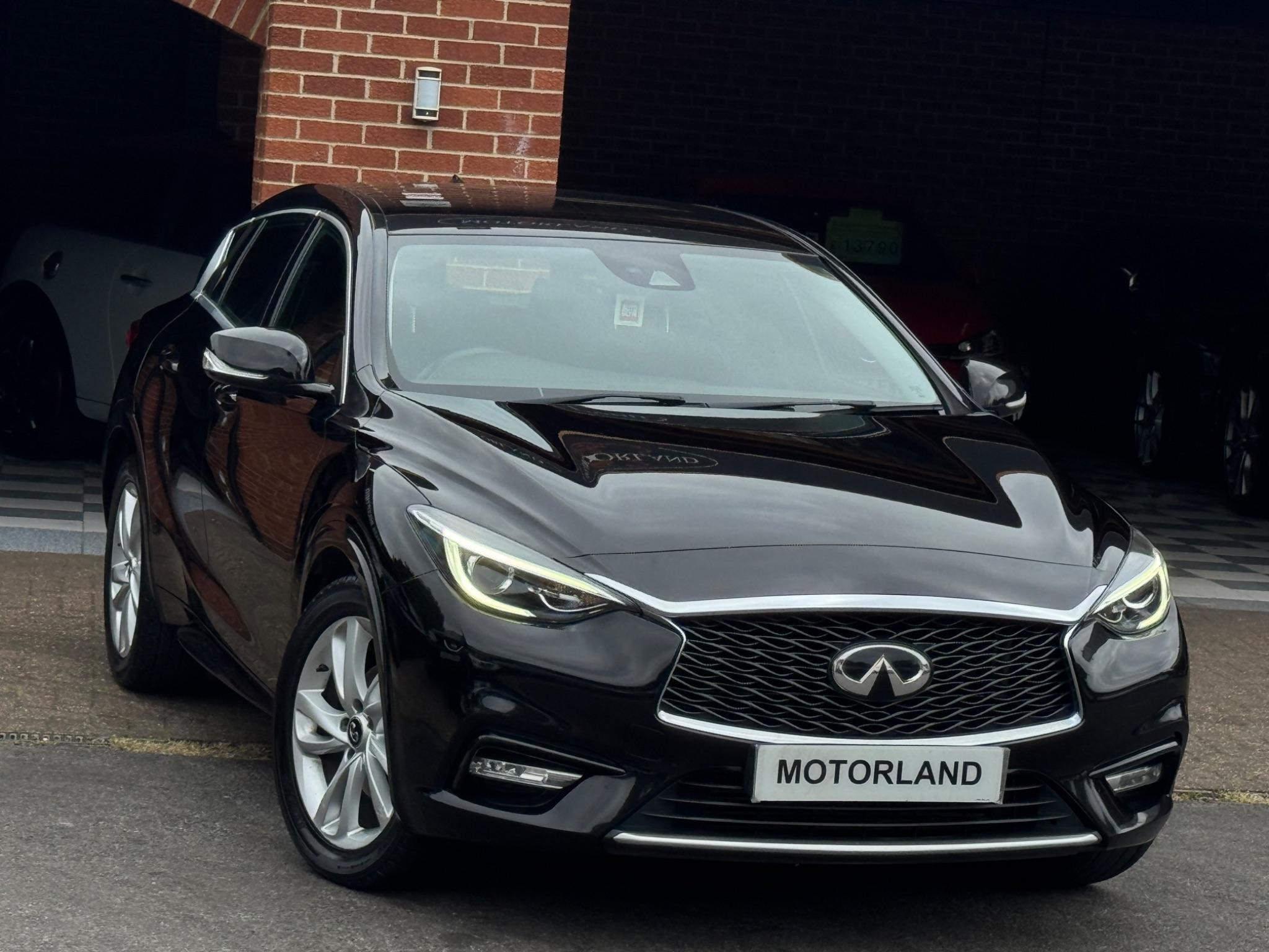 2017 Infiniti Q30 1.5d SE (Business Pack) DCT