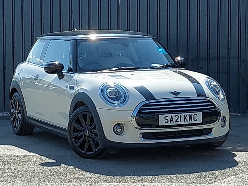 2021 MINI Cooper 1.5 Cooper Exclusive Series II Hatchback 3d Auto