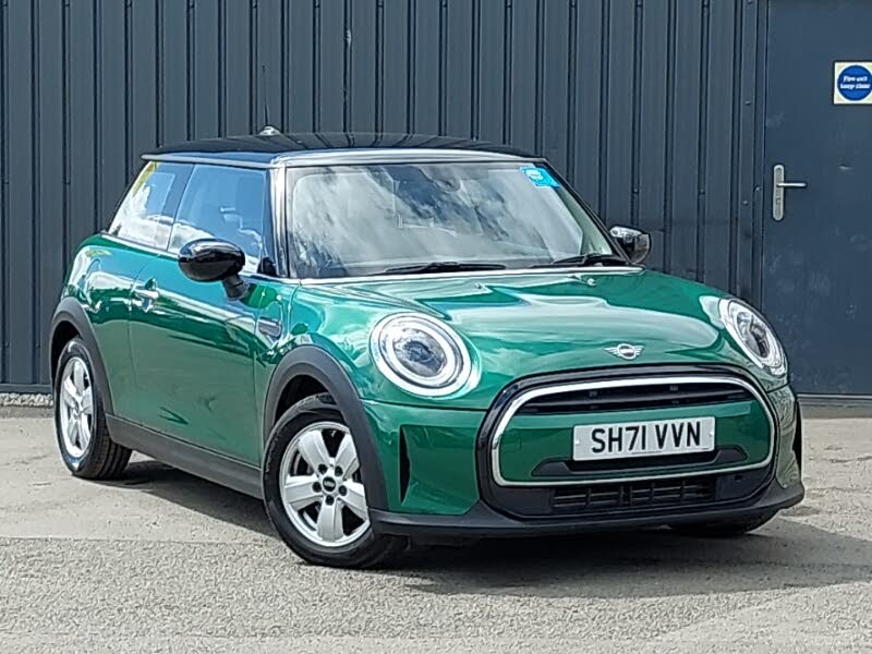 2021 MINI Cooper 1.5 Cooper Classic Hatchback 3d