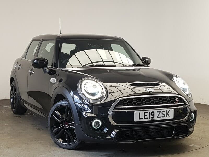 2019 MINI Cooper 2.0 Cooper S Sport (189bhp) Hatchback 5d Auto