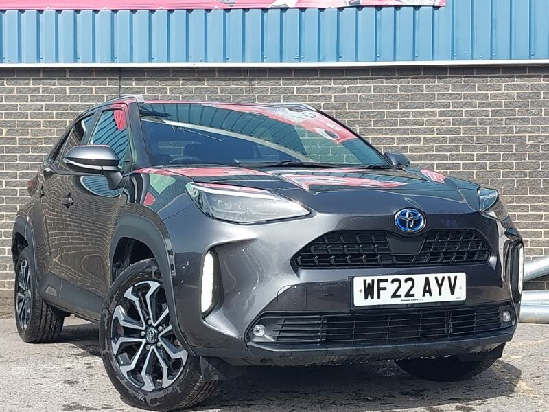 2022 Toyota Yaris 1.5 VVT-i Design (Panoramic Roof)