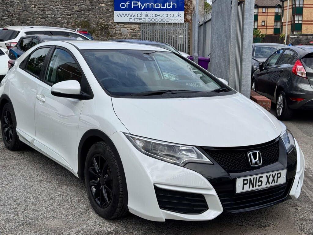 2015 Honda Civic 1.8 S (1 CD) Hatchback