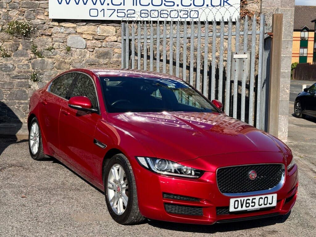 2015 Jaguar XE 2.0 Prestige