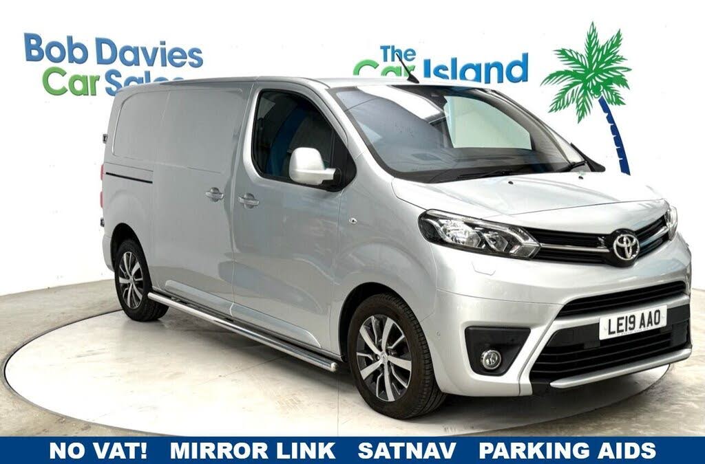 2019 Toyota PROACE 2.0D Design Medium (120hp)(EU6) Panel