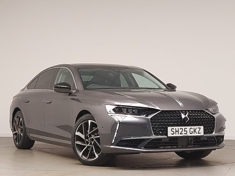 2025 DS DS 9 E-TENSE Opera (250ps)
