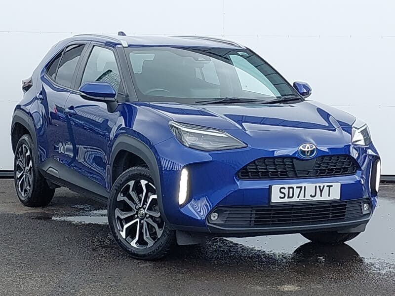 2021 Toyota Yaris 1.5 VVT-i Design (Panoramic Roof)