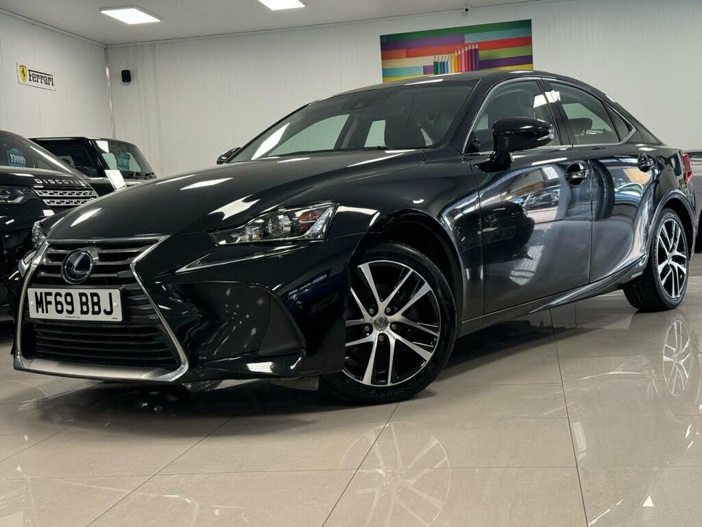 2019 Lexus IS 300h 2.5 IS