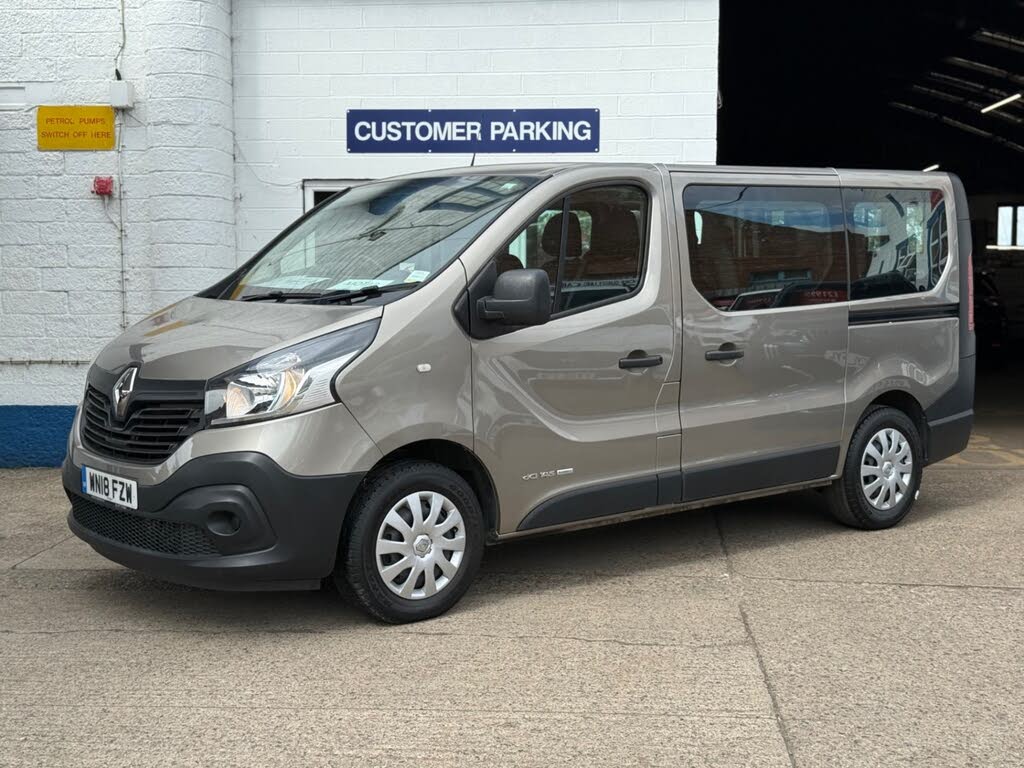 2018 Renault Trafic 1.6dCi SL29 145 Sport Nav Energy 145(Eu6) Minibus 9 seats