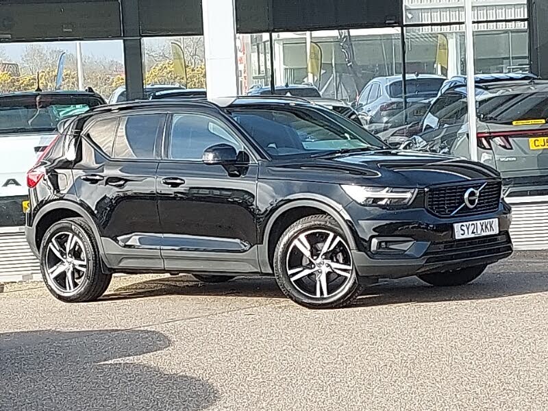 2021 Volvo XC40 1.5 T3 R-Design (161bhp)