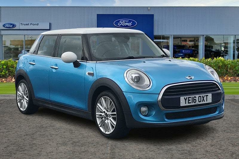 2016 MINI Cooper 1.5TD Cooper D (s/s) Hatchback 5d