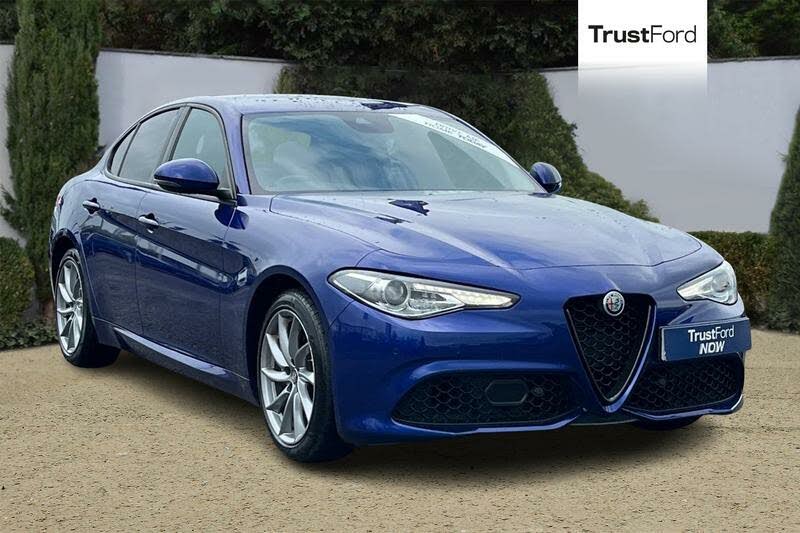 2022 Alfa Romeo Giulia 2.0 Sprint (197bhp)