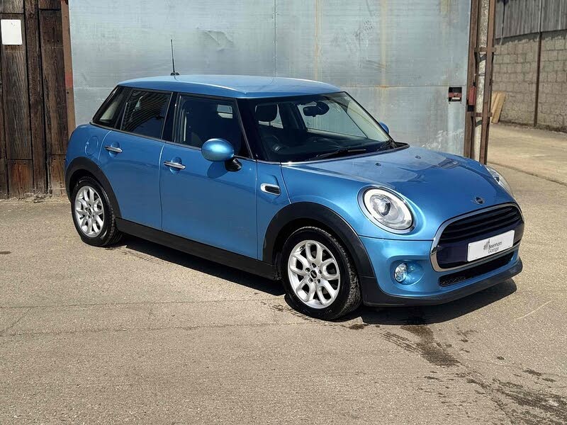 2017 MINI Cooper 1.5 Cooper (s/s) Hatchback 5d Auto