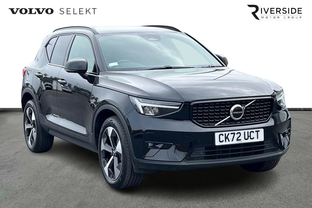 2022 Volvo XC40 2.0 B3 Plus