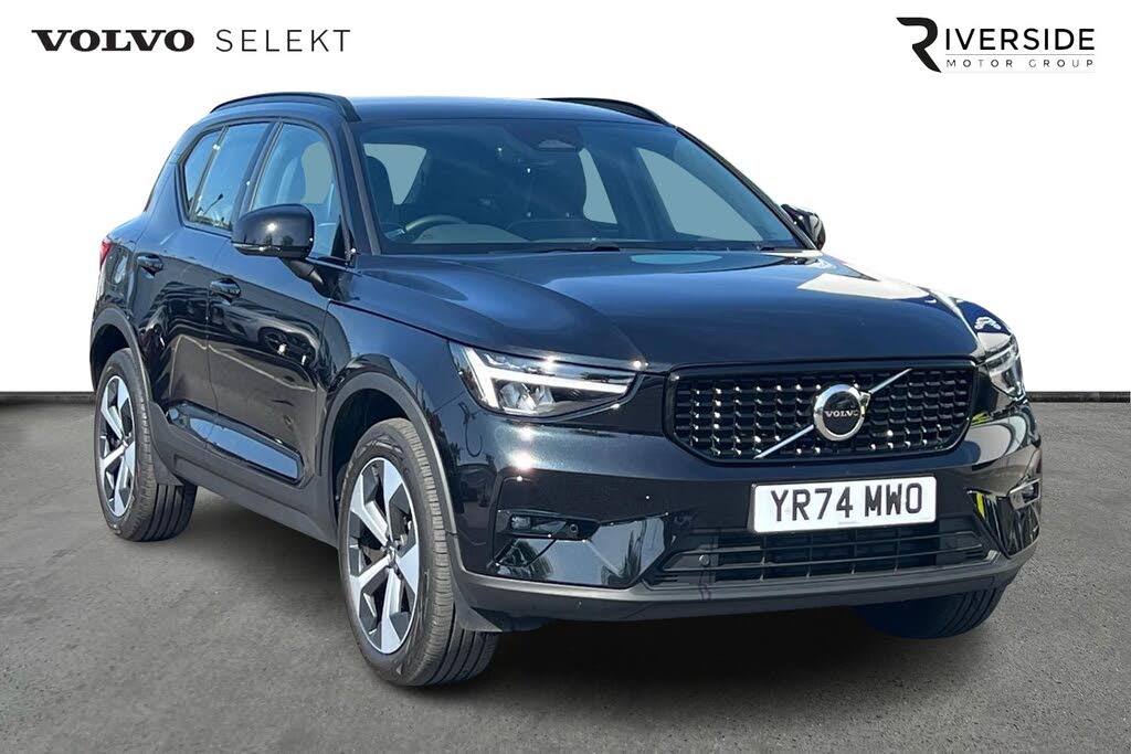 2024 Volvo XC40 2.0 B3 Plus