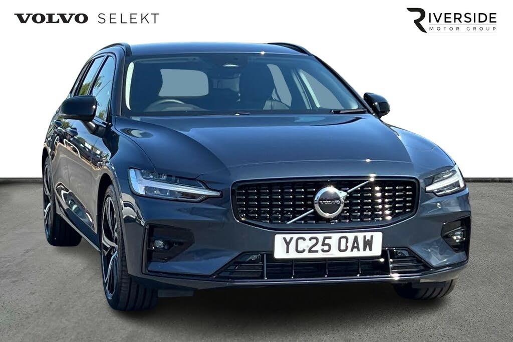 2025 Volvo V60 2.0 B4 Plus Station Wagon