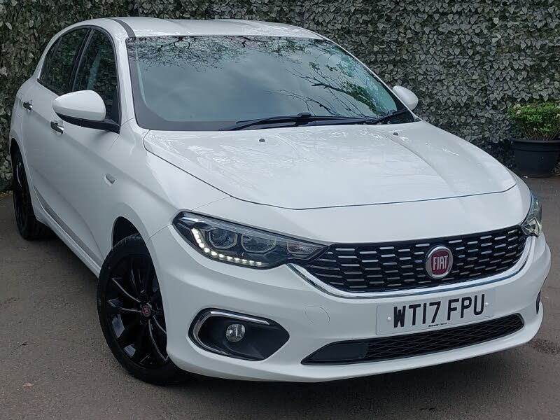 2017 Fiat Tipo 1.4 Lounge Hatchback
