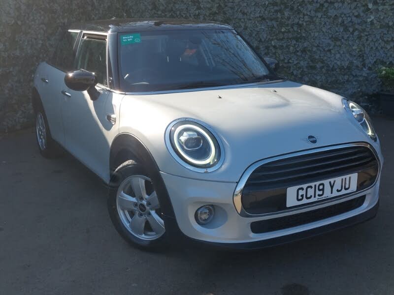 2019 MINI Cooper 1.5 Cooper Classic Hatchback 5d