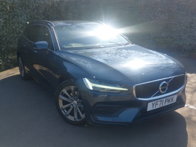2021 Volvo V60 2.0 B3 Momentum (161bhp)