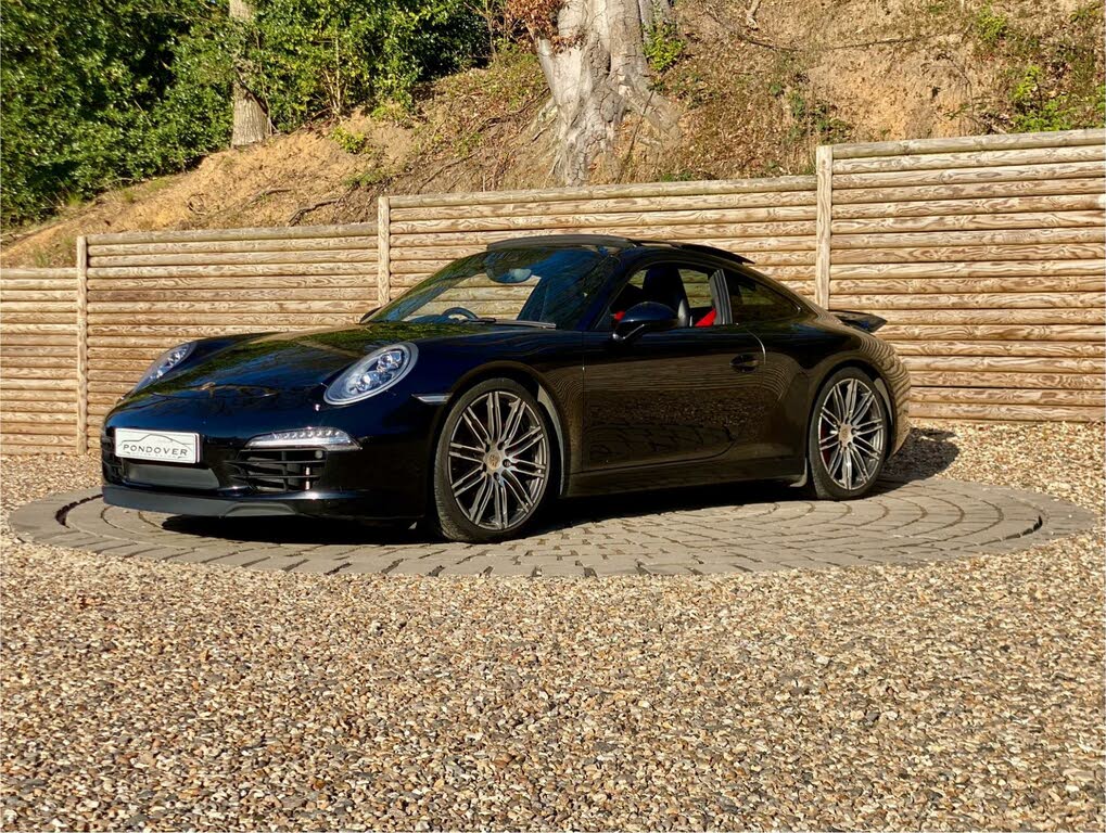 2015 Porsche 911 3.8 Carrera S Coupe PDK