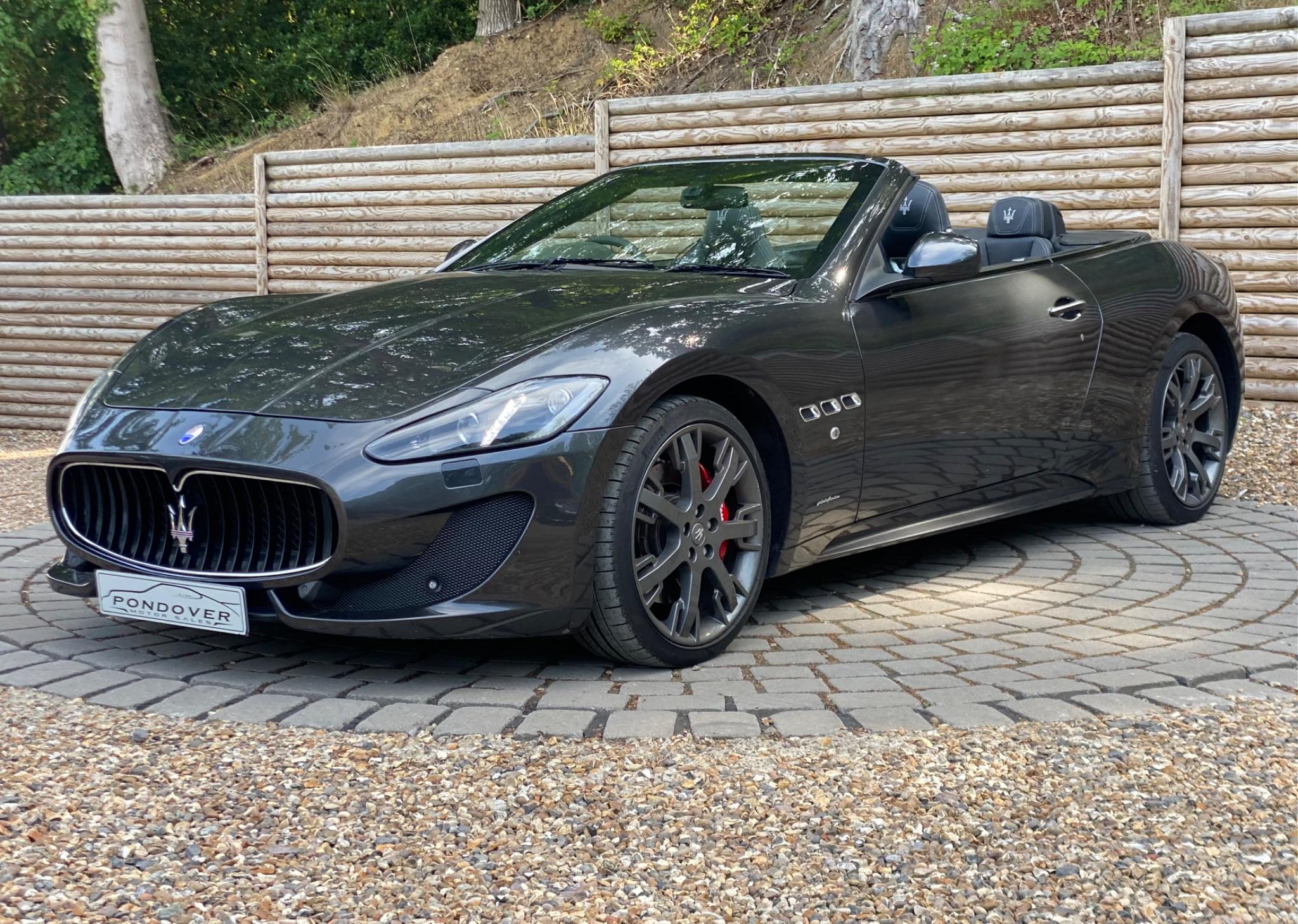 2016 Maserati GranCabrio 4.7 Sport