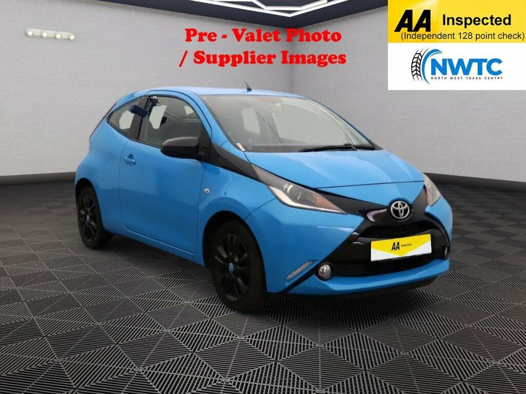 2015 Toyota AYGO 1.0 VVT-i x-cite 2 (69bhp) (x-nav) 3d