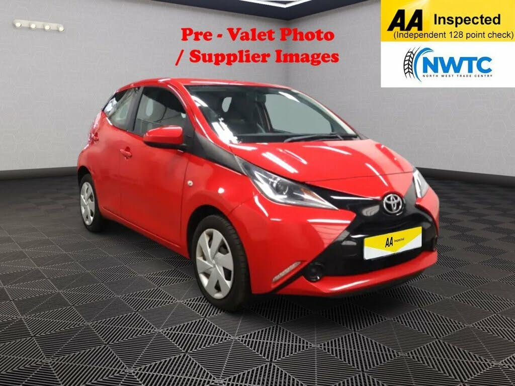 2018 Toyota AYGO 1.0 VVT-i x-play (71bhp) 5d